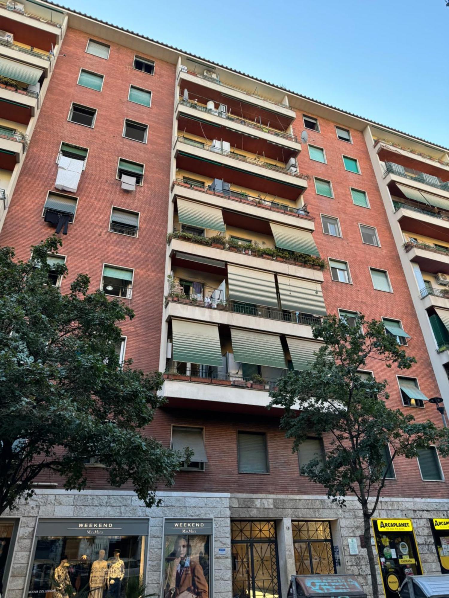 Silihome, Trastevere, Piazza Della Radio Rome